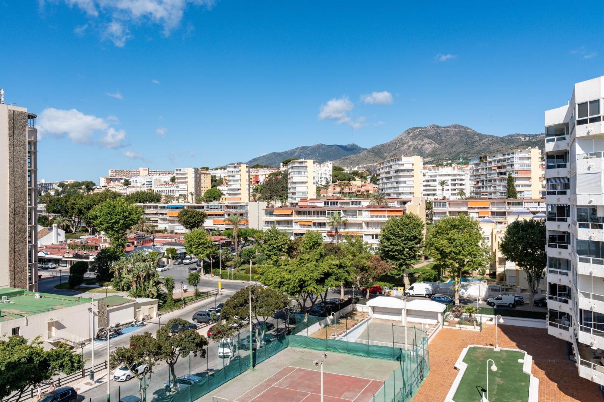 Apartmán Tropico Carihuela View & Parking Torremolinos Exteriér fotografie