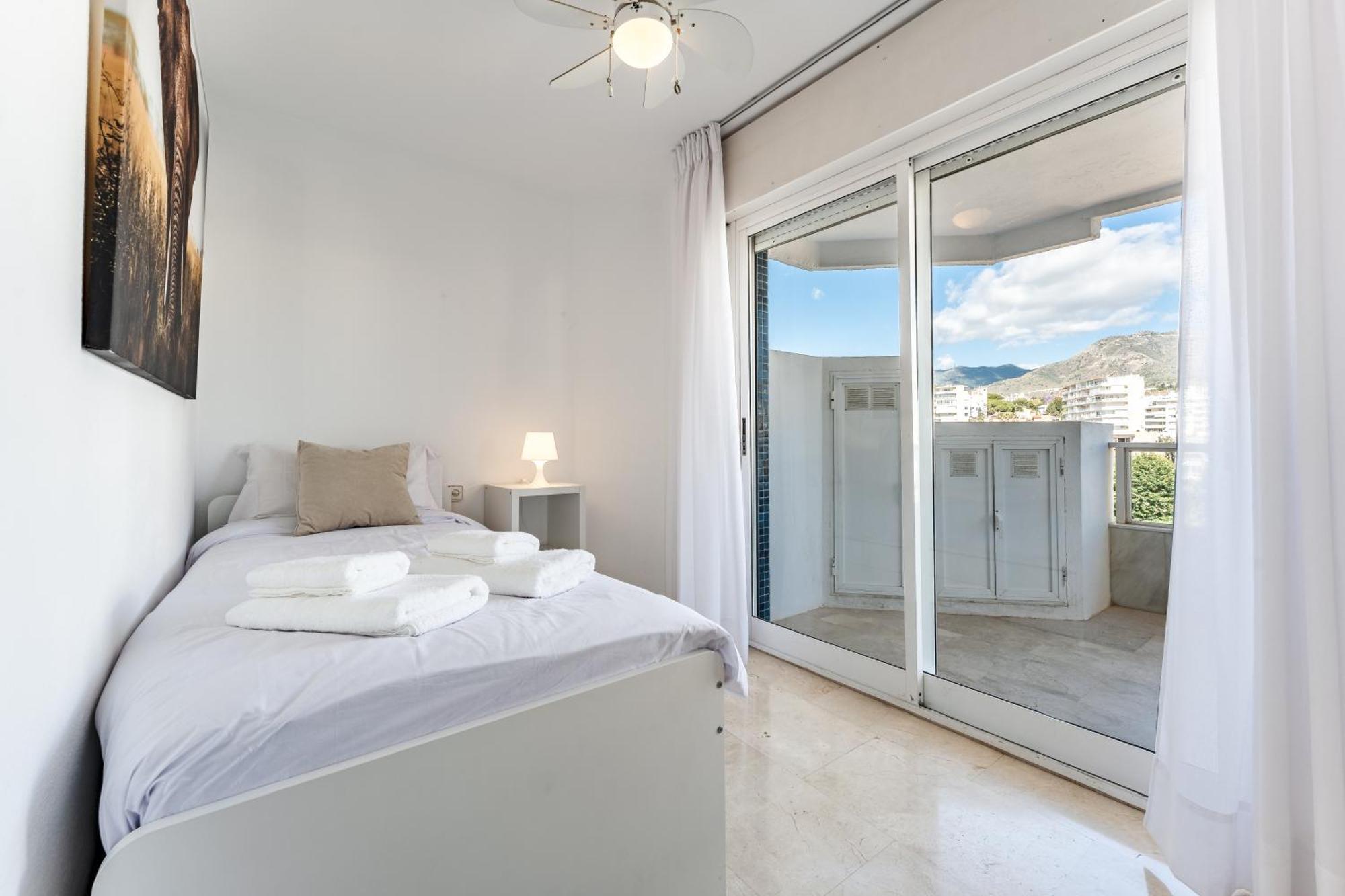 Apartmán Tropico Carihuela View & Parking Torremolinos Exteriér fotografie